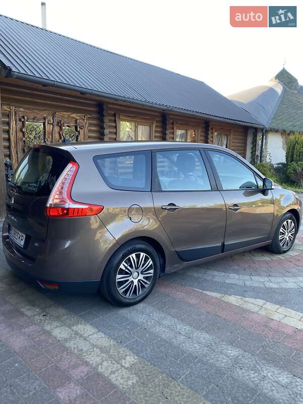 Минивэн Renault Grand Scenic 2010 в Львове