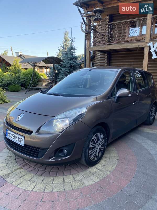 Минивэн Renault Grand Scenic 2010 в Львове