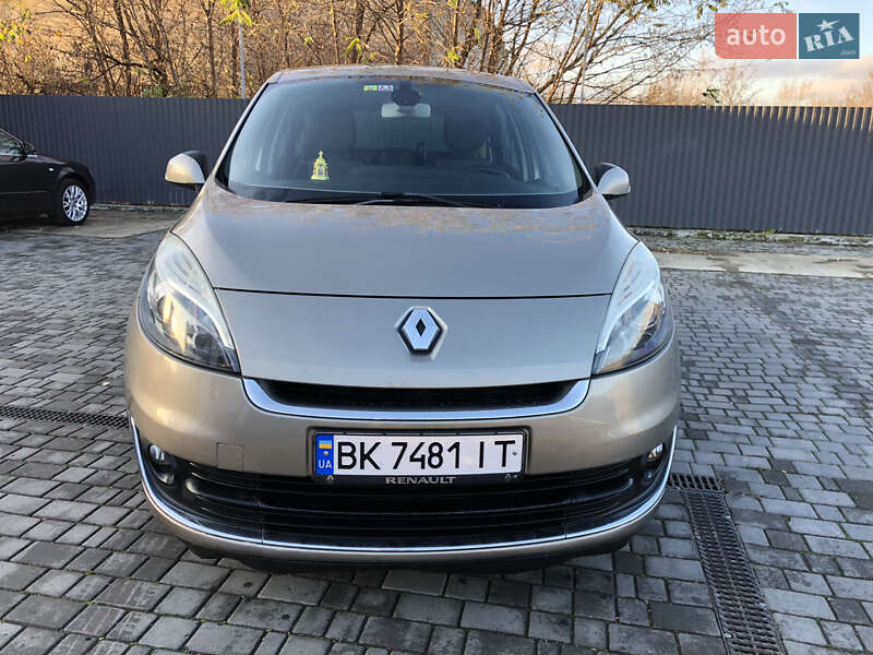 Минивэн Renault Grand Scenic 2012 в Ровно
