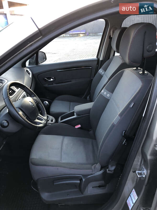 Минивэн Renault Grand Scenic 2012 в Ровно