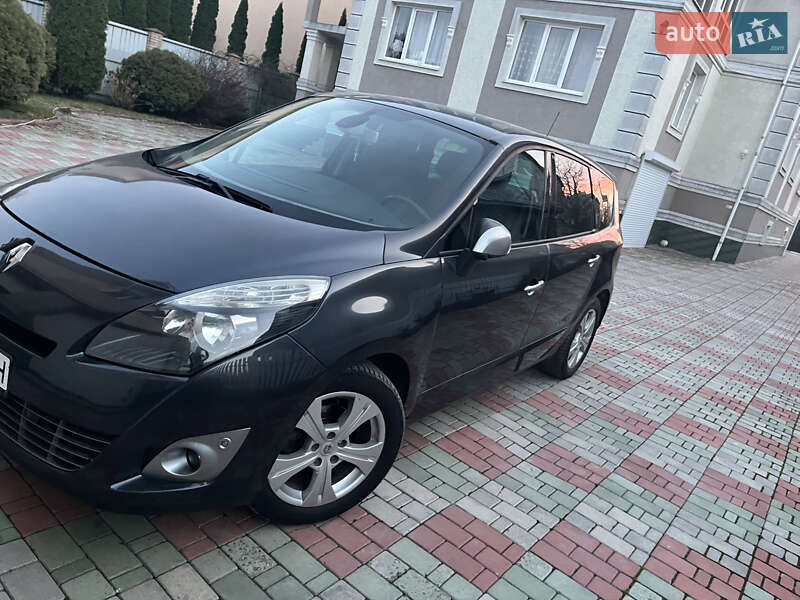 Мінівен Renault Grand Scenic 2010 в Івано-Франківську