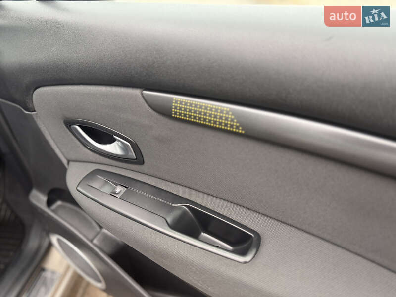 Минивэн Renault Grand Scenic 2010 в Ровно фото 50 Минивэн Renault Grand Scenic 2010 в Ровно