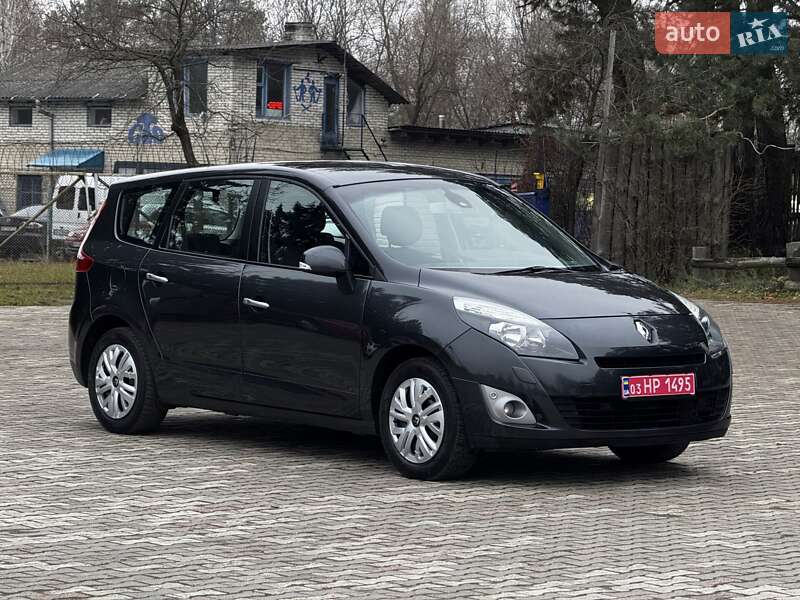 Renault Grand Scenic 2011