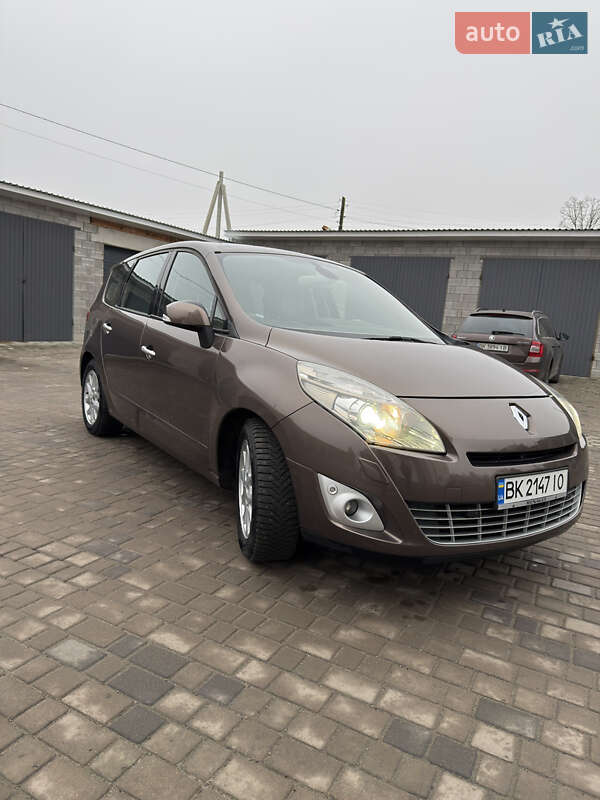 Мінівен Renault Grand Scenic 2010 в Березному фото 3 Мінівен Renault Grand Scenic 2010 в Березному