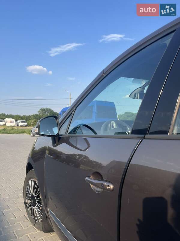 Минивэн Renault Grand Scenic 2012 в Новоднестровске