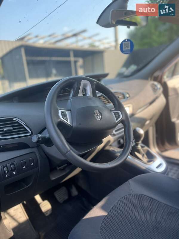 Минивэн Renault Grand Scenic 2012 в Новоднестровске