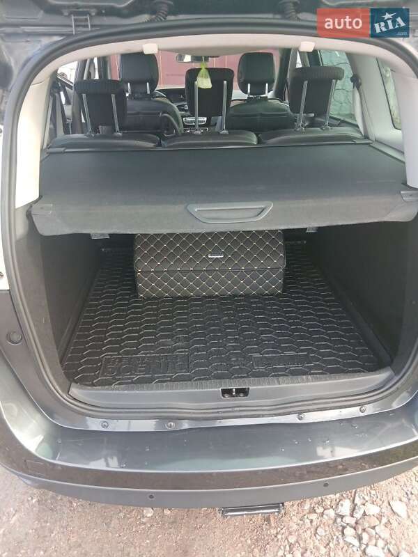 Минивэн Renault Grand Scenic 2011 в Сумах