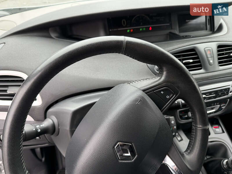 Минивэн Renault Grand Scenic 2014 в Луцке фото 25 Минивэн Renault Grand Scenic 2014 в Луцке