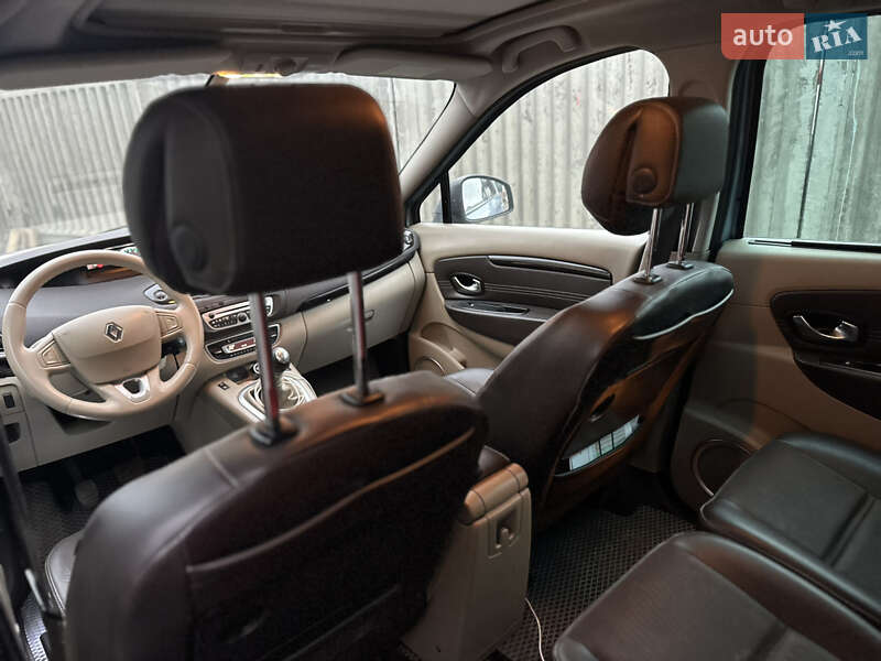 Минивэн Renault Grand Scenic 2011 в Киеве