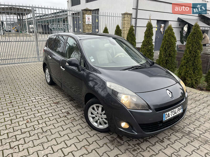 Renault Grand Scenic 2011