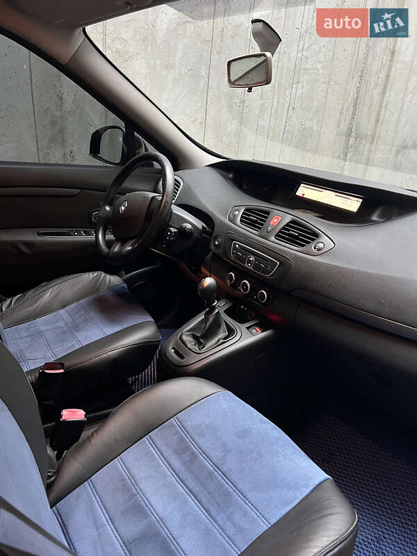 Минивэн Renault Grand Scenic 2009 в Киеве