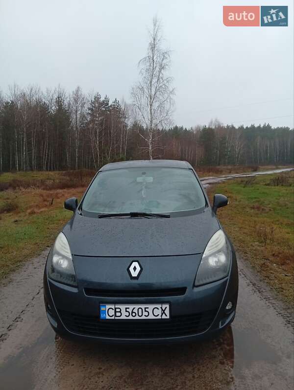 Минивэн Renault Grand Scenic 2010 в Корюковке