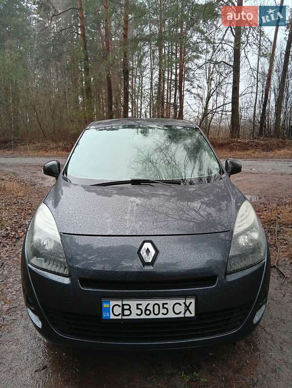 Минивэн Renault Grand Scenic 2010 в Корюковке