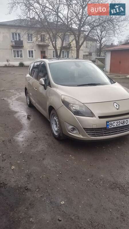 Renault Grand Scenic 2009