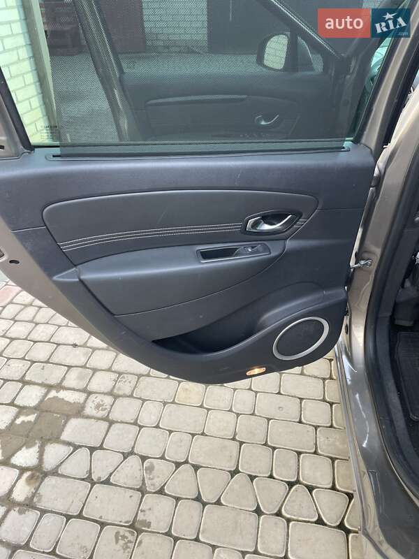 Мінівен Renault Grand Scenic 2011 в Луцьку