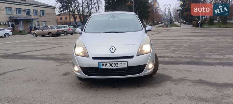 Минивэн Renault Grand Scenic 2011 в Киеве