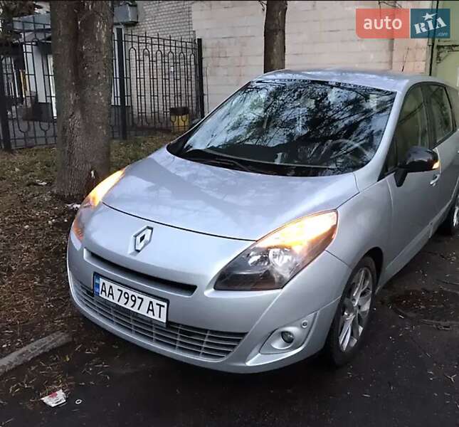 Минивэн Renault Grand Scenic 2011 в Киеве