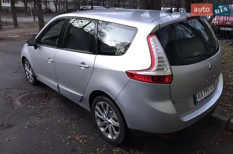 Минивэн Renault Grand Scenic 2011 в Киеве
