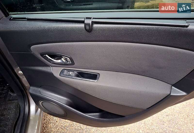 Минивэн Renault Grand Scenic 2012 в Малой Виске фото 11 Минивэн Renault Grand Scenic 2012 в Малой Виске