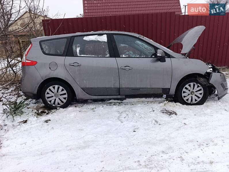Renault Grand Scenic 2011