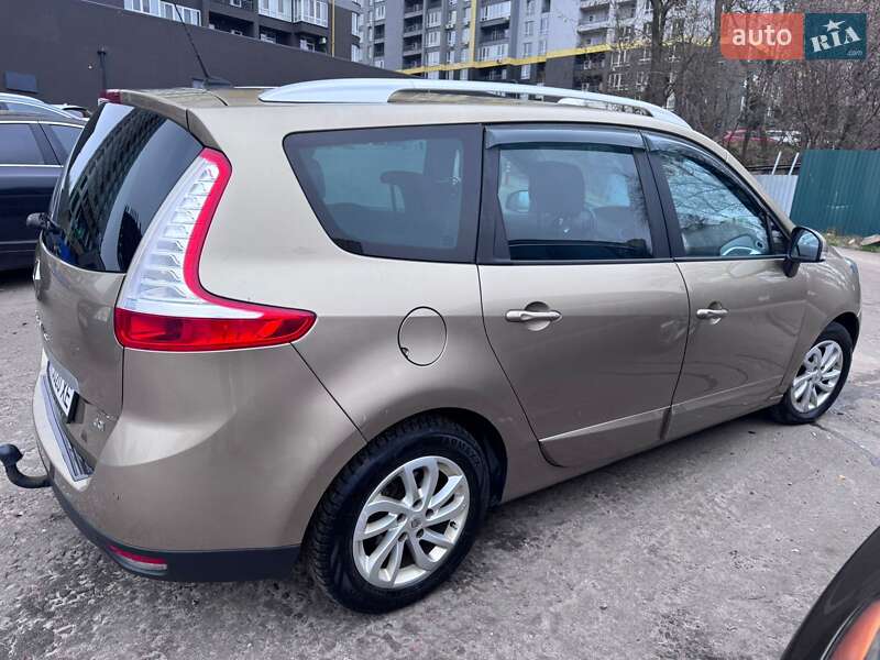 Минивэн Renault Grand Scenic 2013 в Киеве