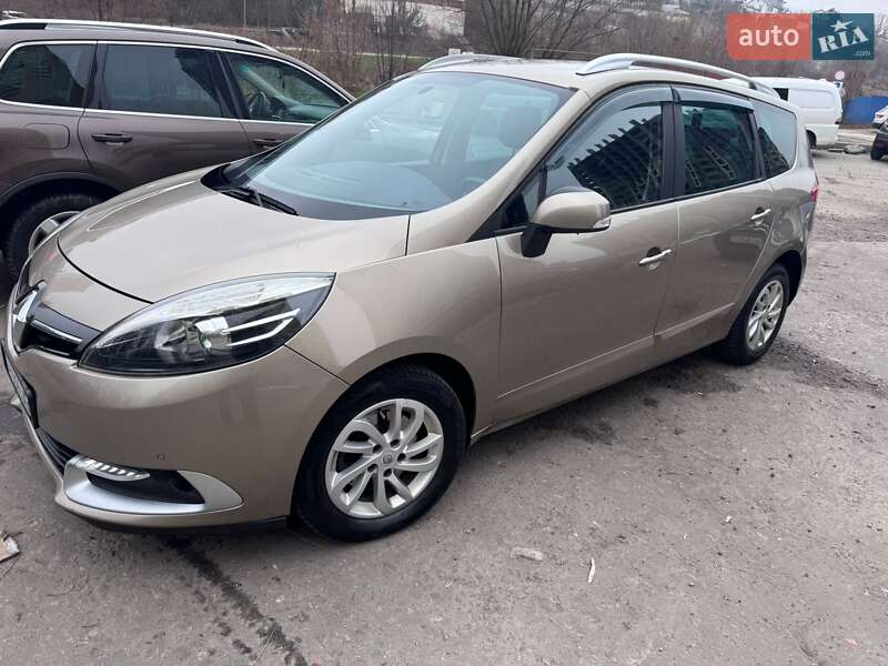 Renault Grand Scenic 2013