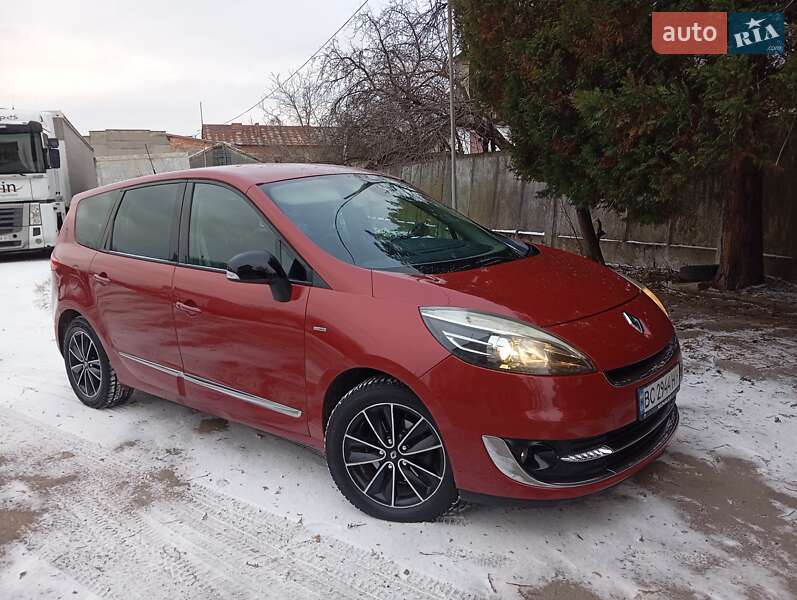 Renault Grand Scenic 2012