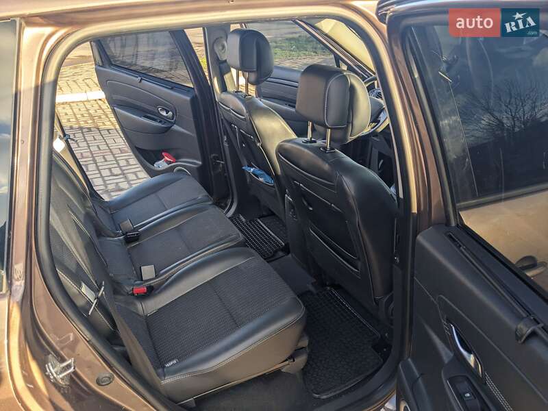 Минивэн Renault Grand Scenic 2011 в Ужгороде