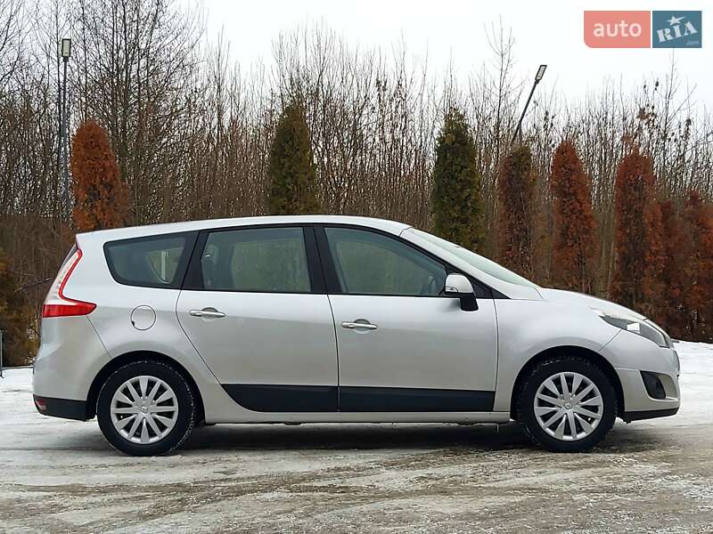 Минивэн Renault Grand Scenic 2010 в Калуше