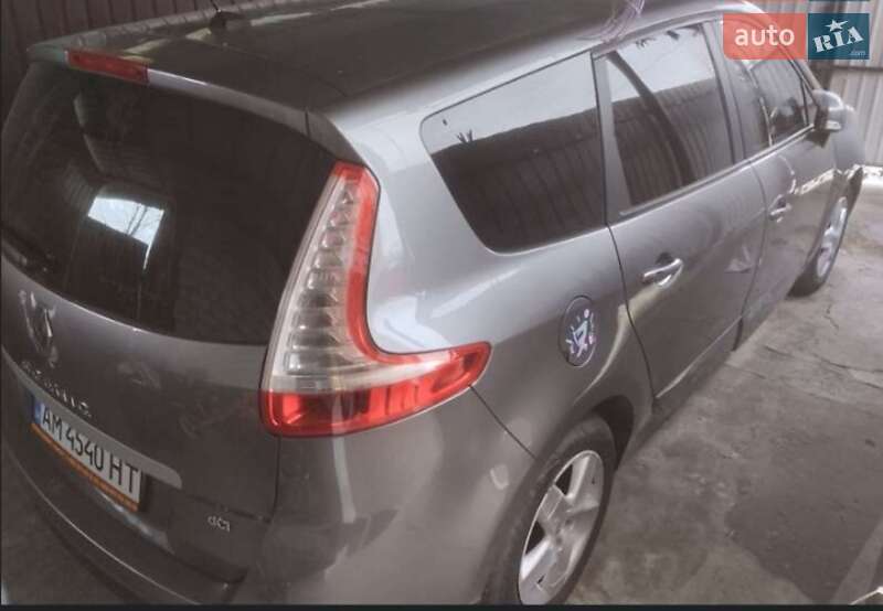 Renault Grand Scenic 2014