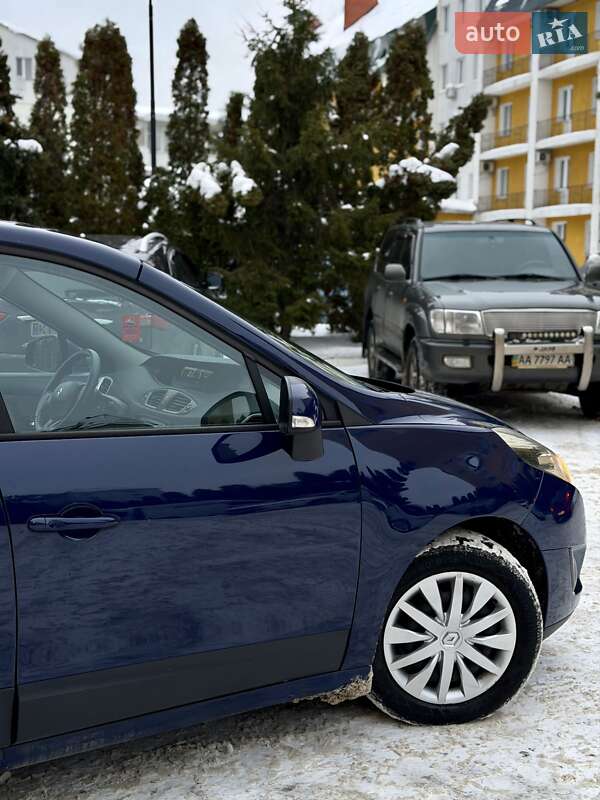 Минивэн Renault Grand Scenic 2010 в Киеве