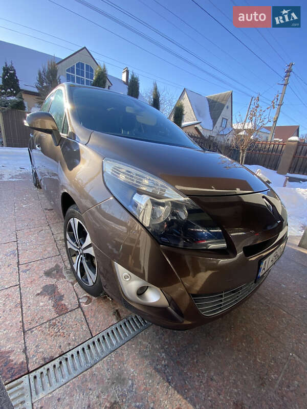 Renault Grand Scenic 2010