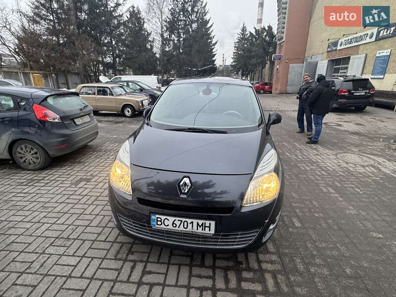 Renault Grand Scenic 2010