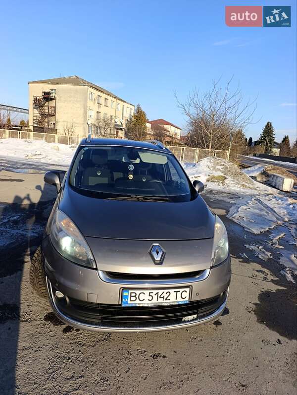 Renault Grand Scenic 2012