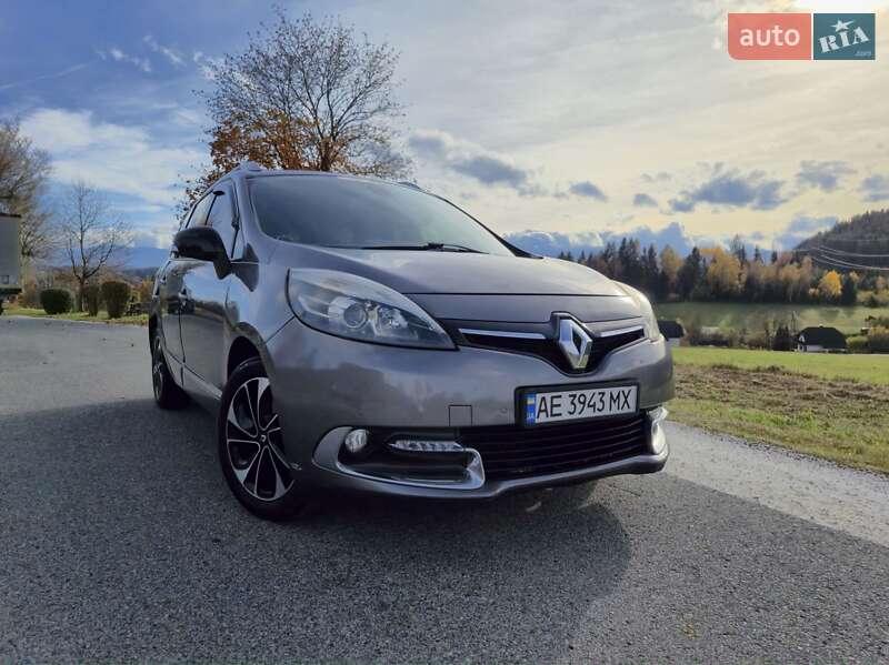 Renault Grand Scenic 2015
