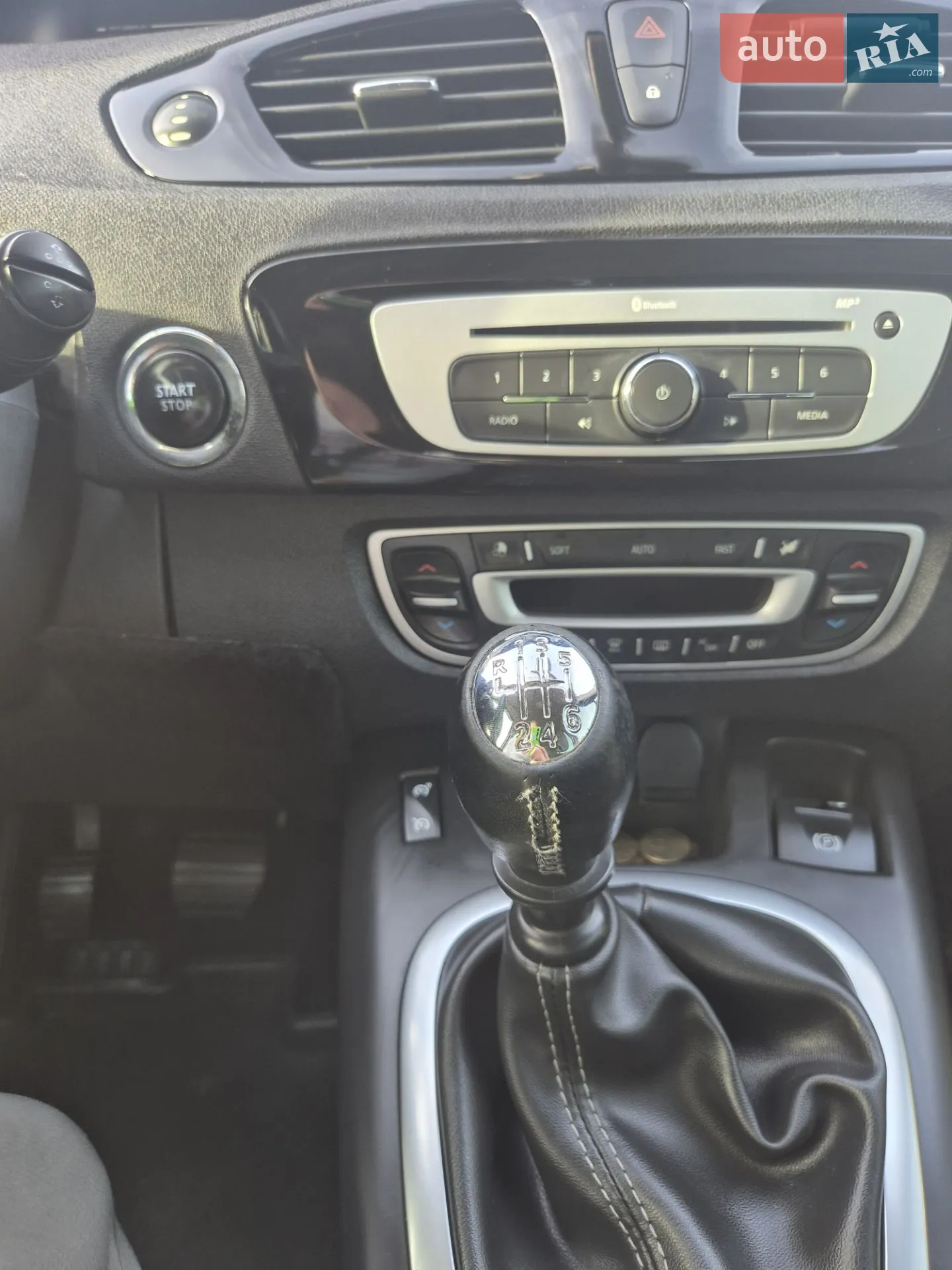 2015 Renault Scenic - мініатюра 26