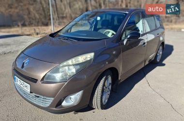 Минивэн Renault Grand Scenic 2011 в Киеве