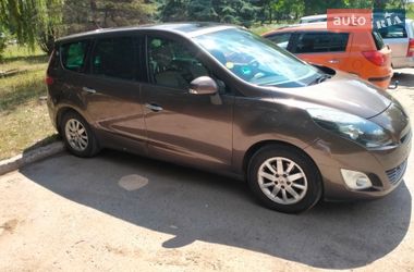 Минивэн Renault Grand Scenic 2010 в Ровно