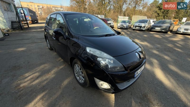 Renault Grand Scenic 2011