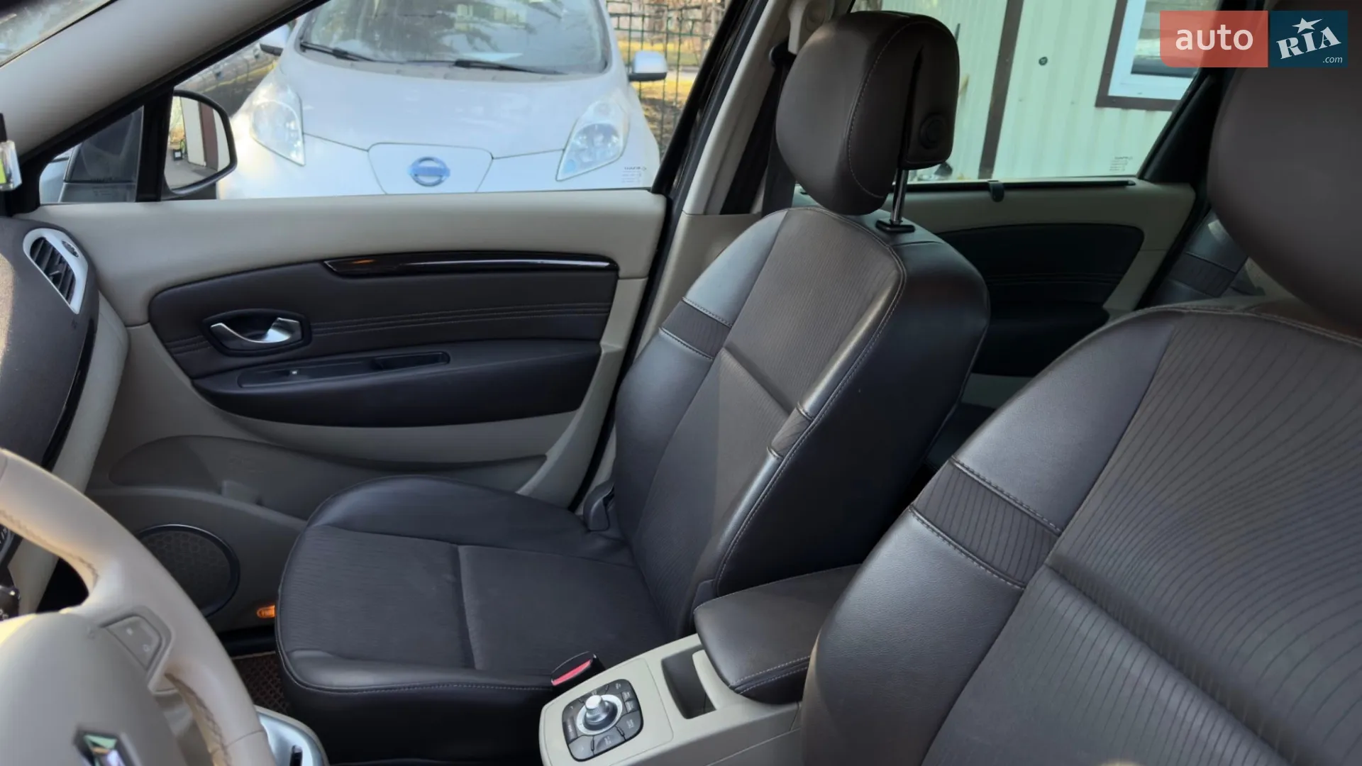2011 Renault Scenic - мініатюра 23
