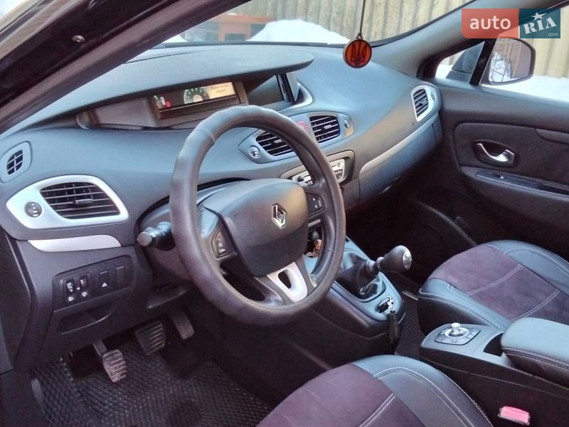 Минивэн Renault Grand Scenic 2010 в Сумах