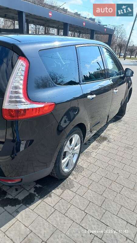 Renault Grand Scenic 2010