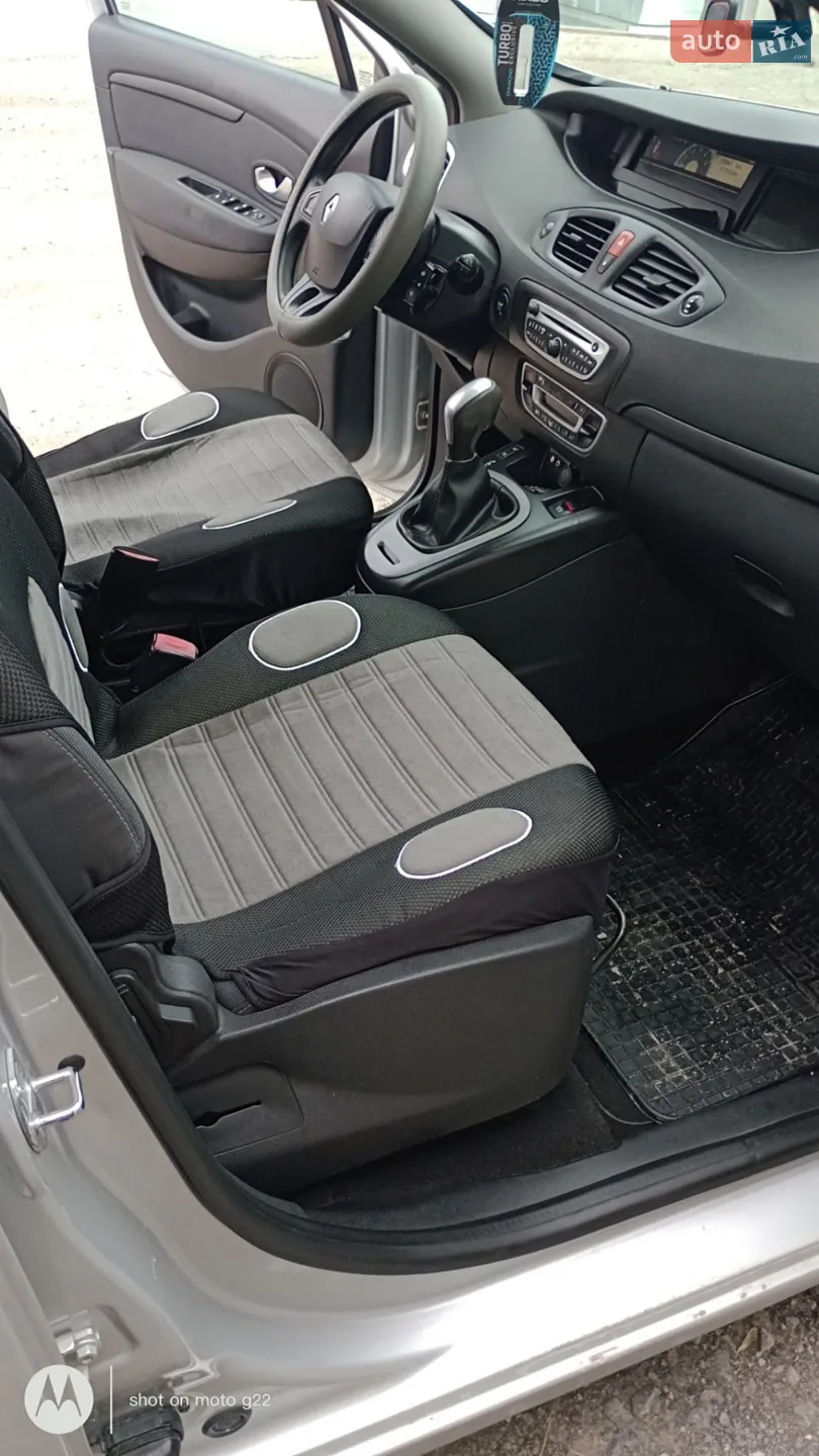 2010 Renault Scenic - мініатюра 23