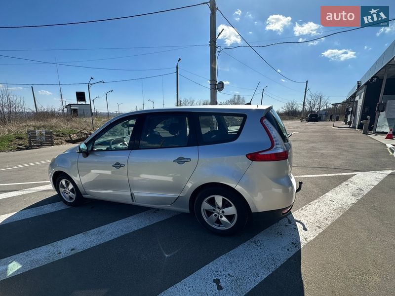 Минивэн Renault Grand Scenic 2010 в Харькове
