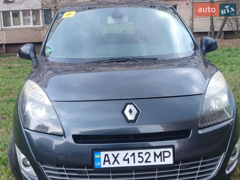 Renault Grand Scenic 2011