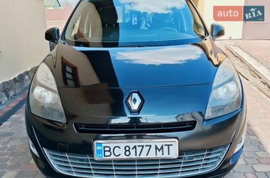 Минивэн Renault Grand Scenic 2011 в Новояворовске
