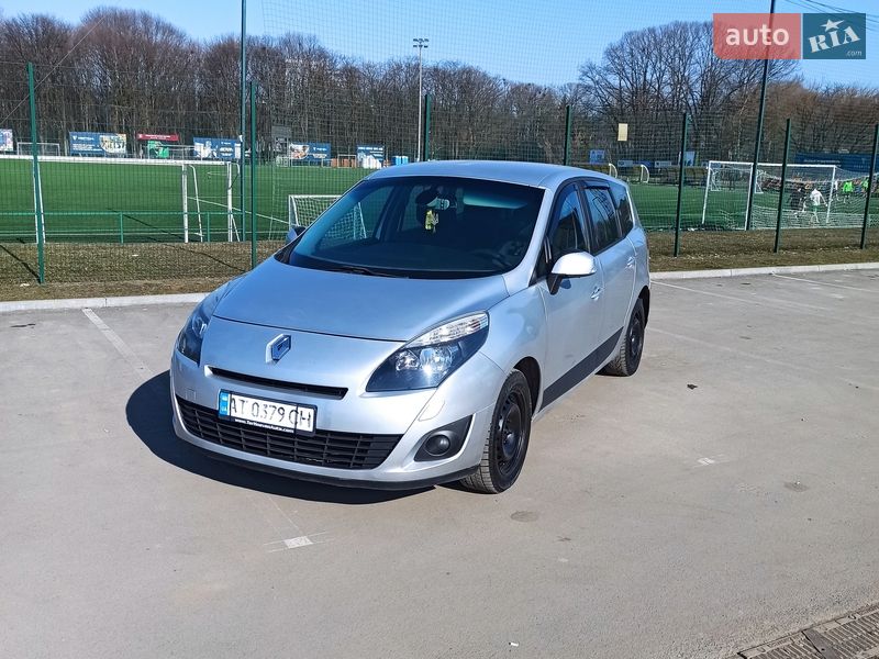 Минивэн Renault Grand Scenic 2010 в Ивано-Франковске