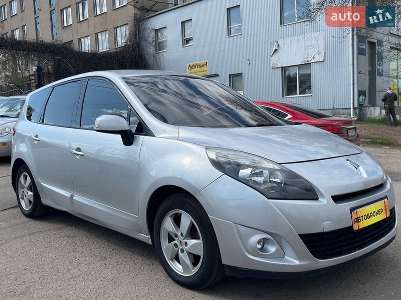 Renault Grand Scenic 2011