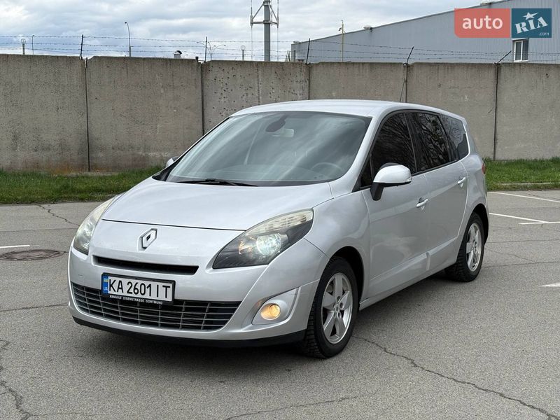 Renault Grand Scenic 2010
