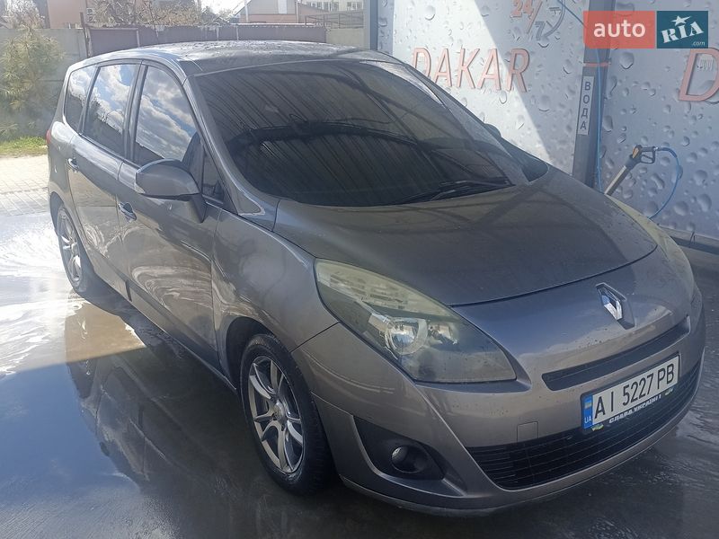 Renault Grand Scenic 2010